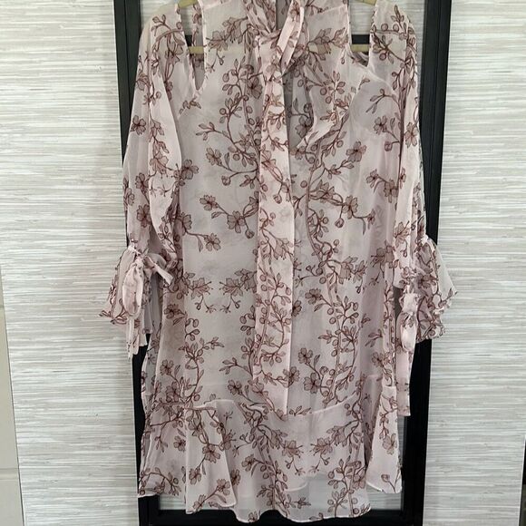 BCBG gorgeous mauve pink flow blouse with ruffle sleeve slit sides size L - Picture 1 of 7